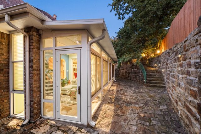 2101 Vista Ridge Court, Arlington, TX 76013