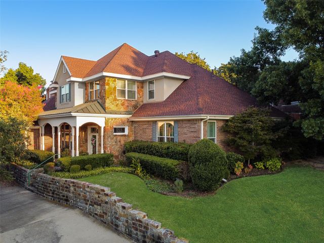 2101 Vista Ridge Court, Arlington, TX 76013