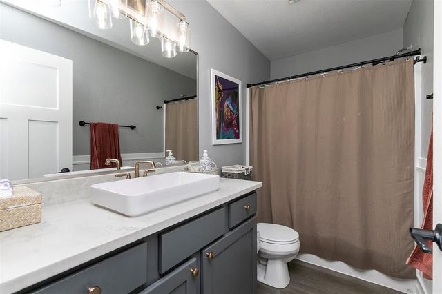 2817 NW Lois Lane, Ankeny, IA 50023