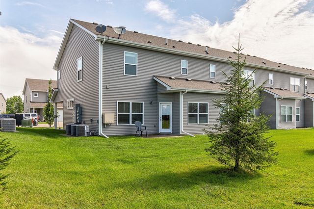 2817 NW Lois Lane, Ankeny, IA 50023