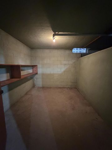 17540 N Mack Avenue 10, Grosse Pointe, MI 48230