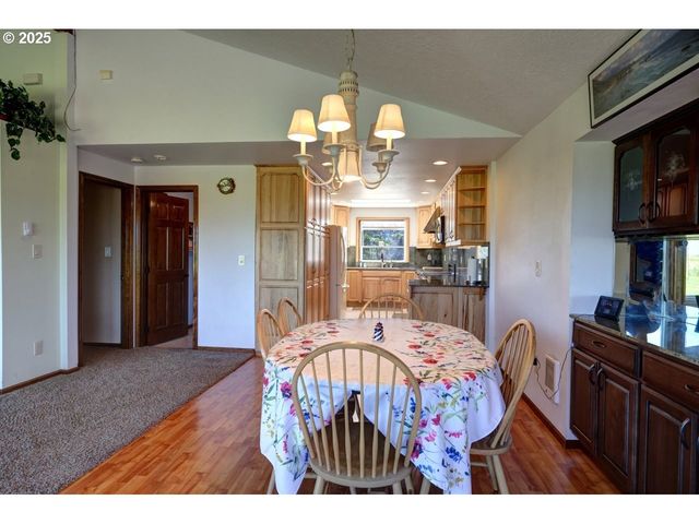 30715 G St, Ocean Park, WA 98640