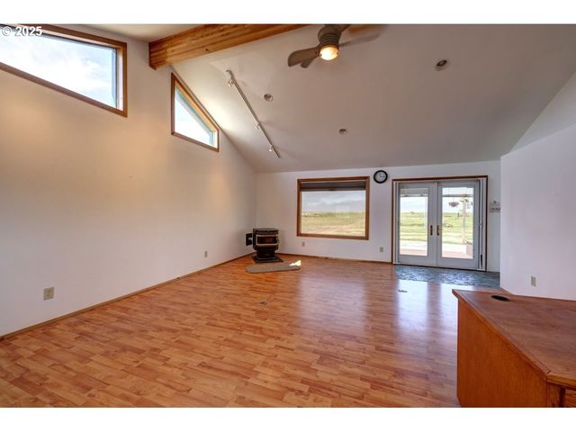 30715 G St, Ocean Park, WA 98640