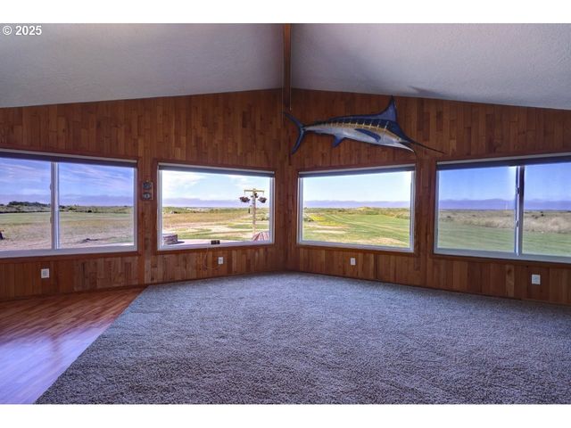 30715 G St, Ocean Park, WA 98640