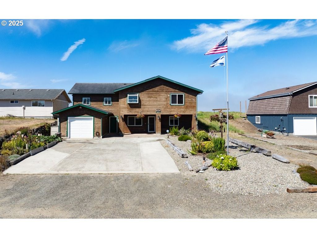 30715 G St, Ocean Park, WA 98640