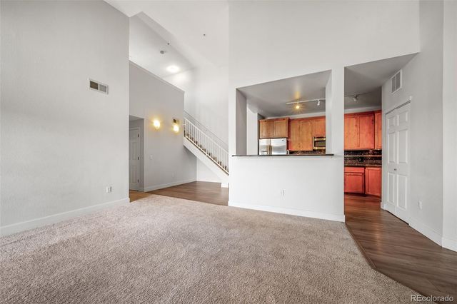 3890 S Dayton Street 301, Aurora, CO 80014