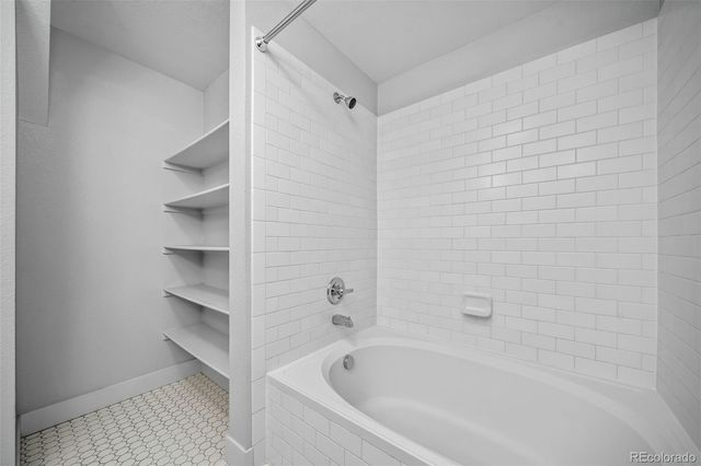 3890 S Dayton Street 301, Aurora, CO 80014