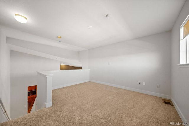 3890 S Dayton Street 301, Aurora, CO 80014