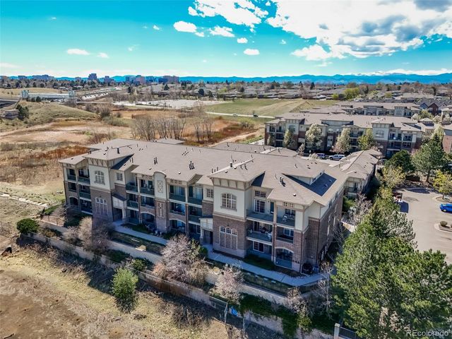 3890 S Dayton Street 301, Aurora, CO 80014