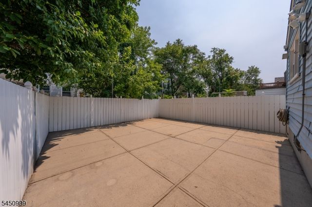 378 Cator Ave, Jersey City, NJ 07305