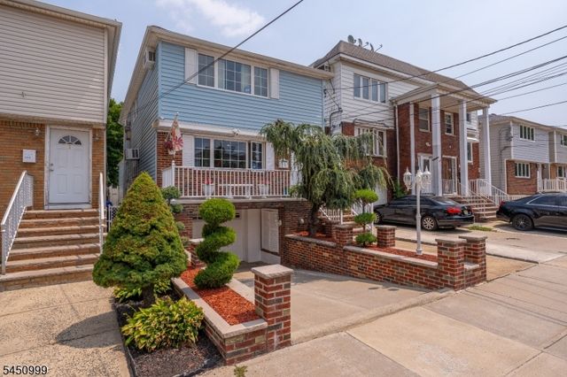 378 Cator Ave, Jersey City, NJ 07305
