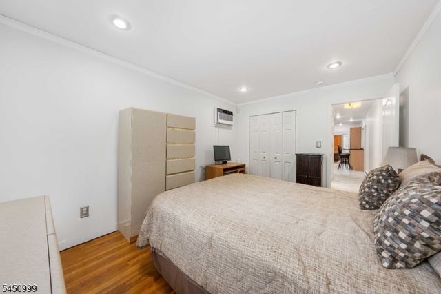 378 Cator Ave, Jersey City, NJ 07305