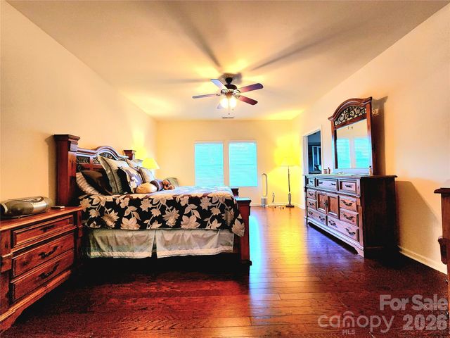 7315 Strawberry Fields Lane, Charlotte, NC 28278