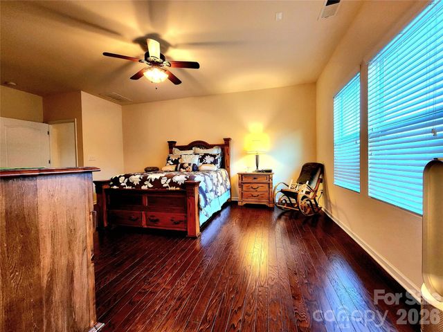 7315 Strawberry Fields Lane, Charlotte, NC 28278