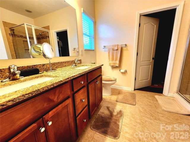 7315 Strawberry Fields Lane, Charlotte, NC 28278