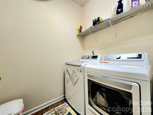 7315 Strawberry Fields Lane, Charlotte, NC 28278