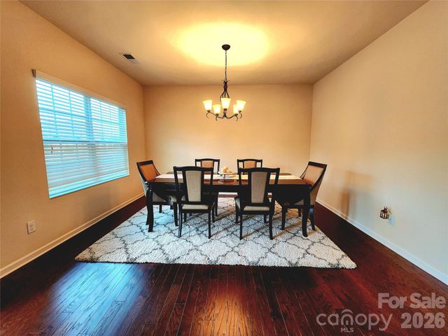 7315 Strawberry Fields Lane, Charlotte, NC 28278