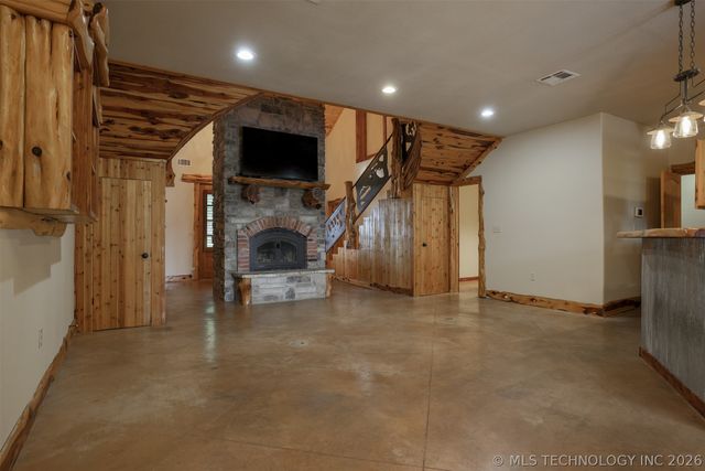 1488 N 429 Road, Pryor, OK 74361