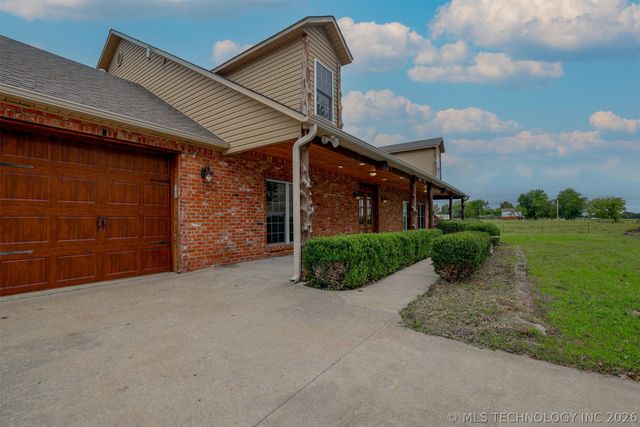 1488 N 429 Road, Pryor, OK 74361