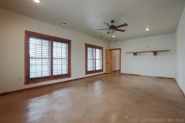 1488 N 429 Road, Pryor, OK 74361