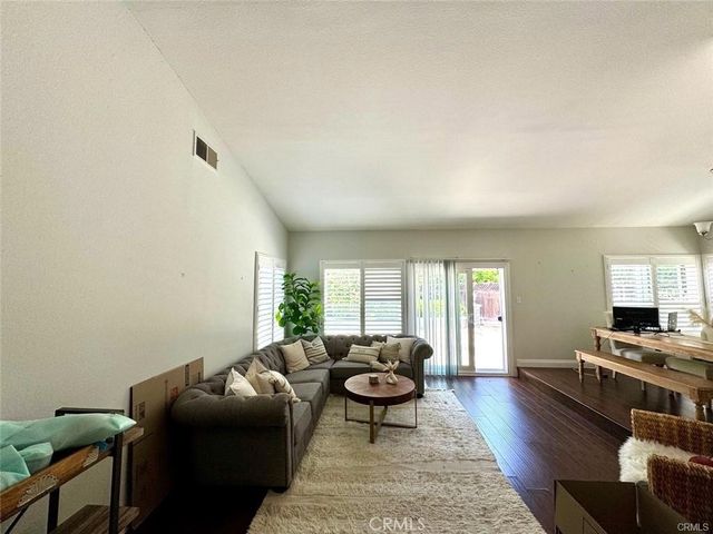 48 Golden Star, Irvine, CA 92604