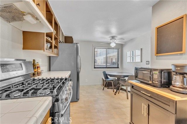 21040 Parthenia 25, Canoga Park (los Angeles), CA 91304