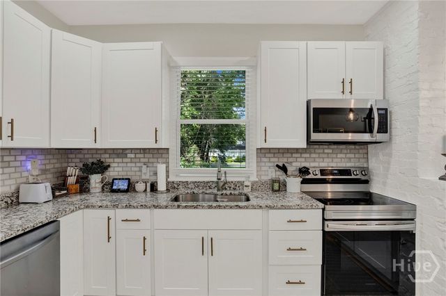 809 E Bolton Street, Savannah, GA 31401