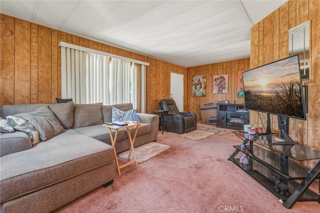 20683 Waalew Road B201, Apple Valley, CA 92307