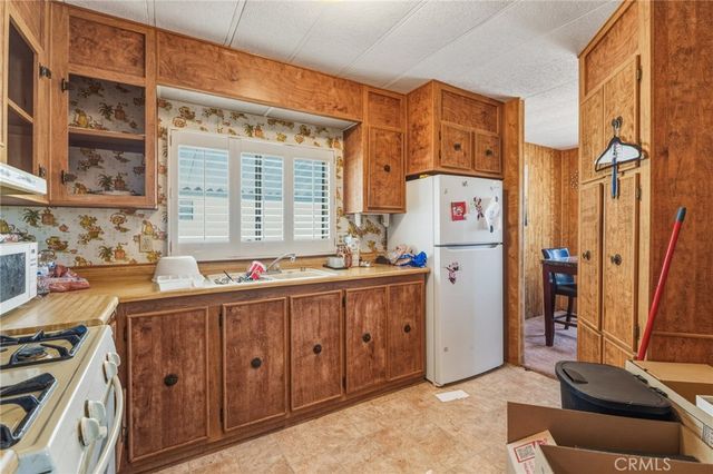 20683 Waalew Road B201, Apple Valley, CA 92307