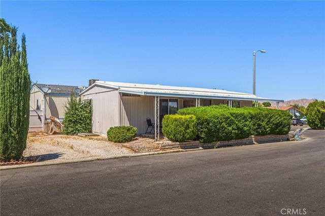 20683 Waalew Road B201, Apple Valley, CA 92307