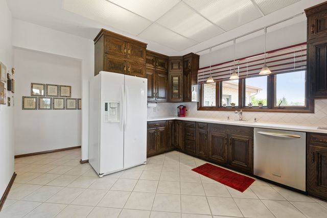 2 Hamilton Lane, Oak Brook, IL 60523