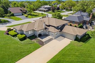 2 Hamilton Lane, Oak Brook, IL 60523