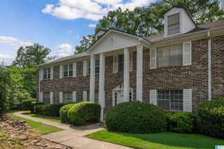 2100 Montreat Ln # 2100-B, Vestavia Hills, AL 35216