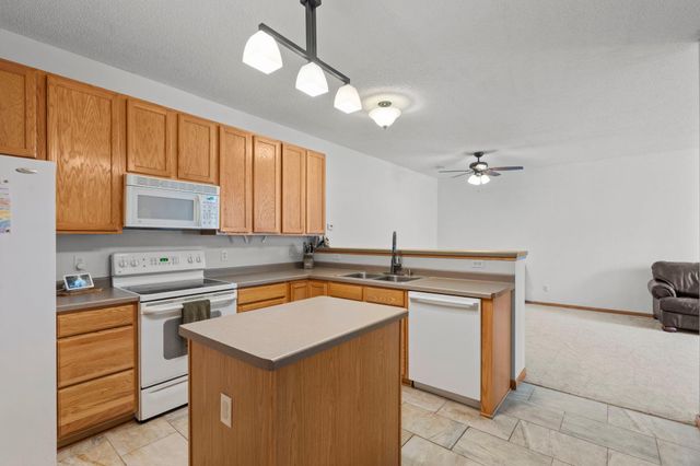 624 Tamarack Trail, Farmington, MN 55024