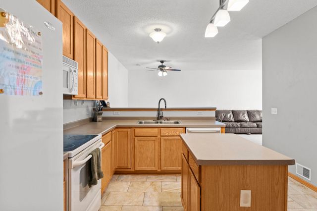 624 Tamarack Trail, Farmington, MN 55024