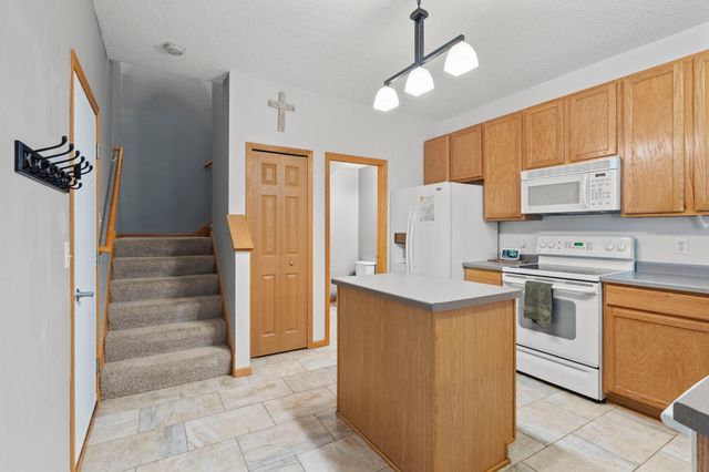 624 Tamarack Trail, Farmington, MN 55024