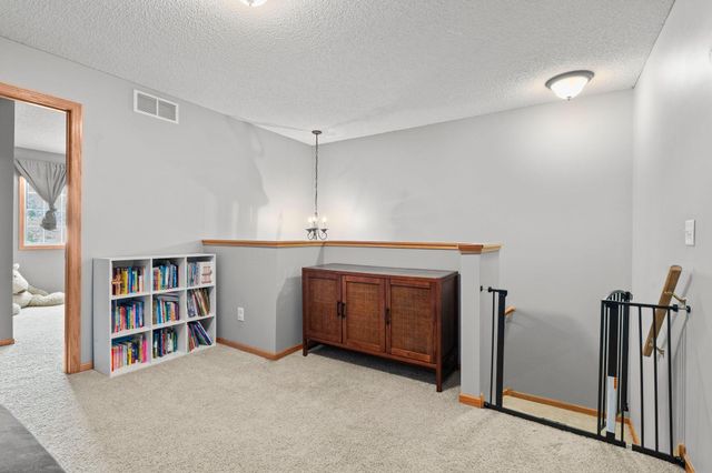 624 Tamarack Trail, Farmington, MN 55024