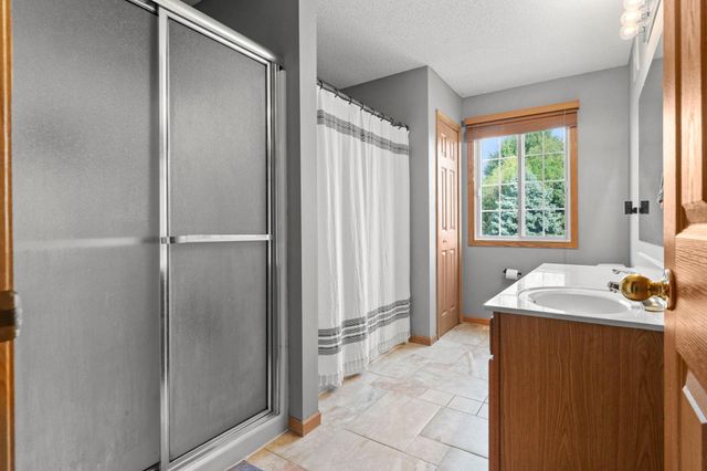 624 Tamarack Trail, Farmington, MN 55024