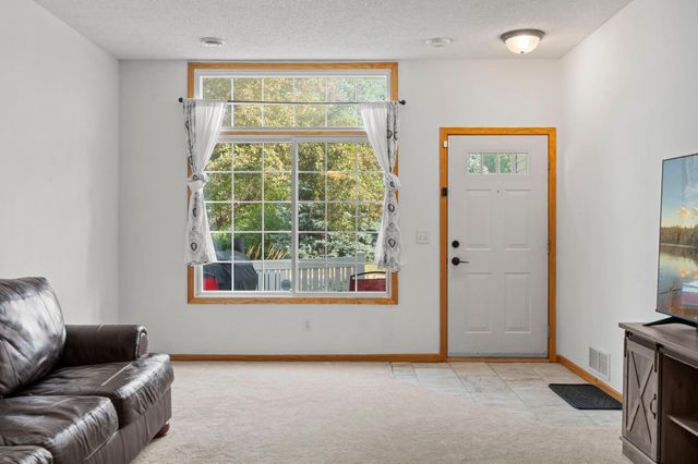 624 Tamarack Trail, Farmington, MN 55024