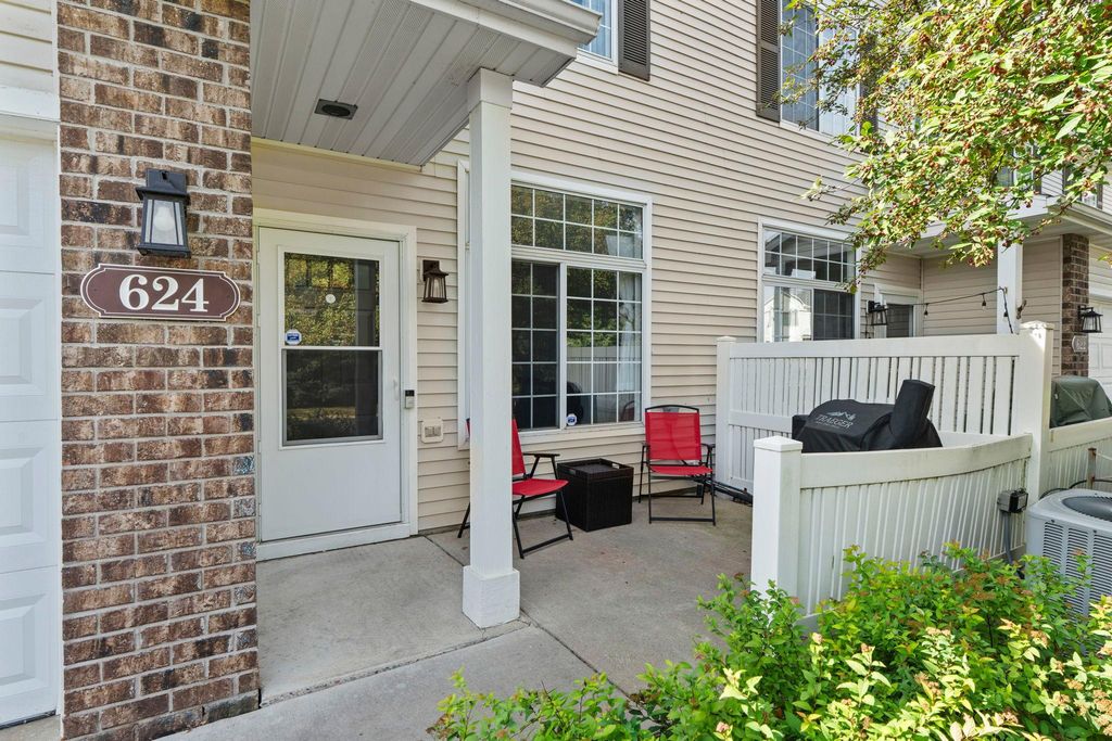 624 Tamarack Trail, Farmington, MN 55024 — photo 3