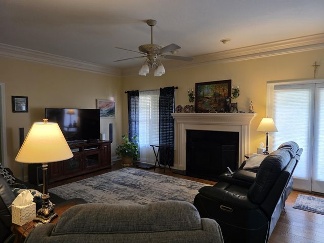 180 Peppers Mill Drive, Paducah, KY 42001