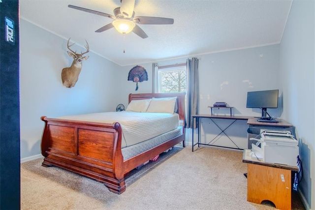 19418 S Sherwood Road, Pleasant Hill, MO 64080