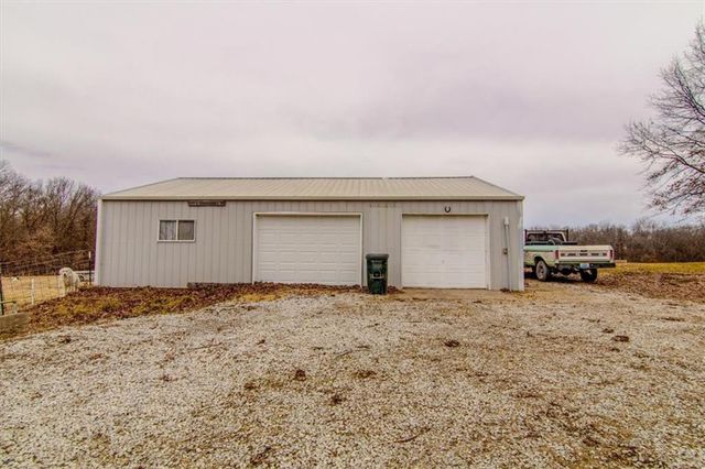 19418 S Sherwood Road, Pleasant Hill, MO 64080