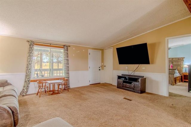 19418 S Sherwood Road, Pleasant Hill, MO 64080