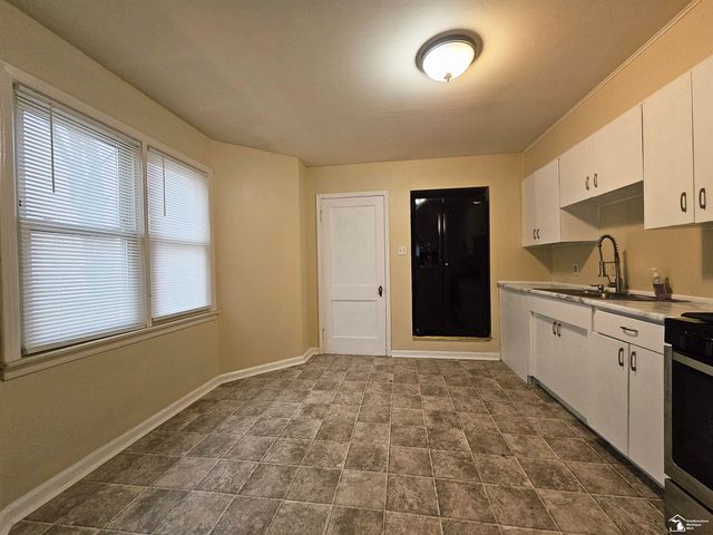 6764 Jackson Street, Taylor, MI 48180