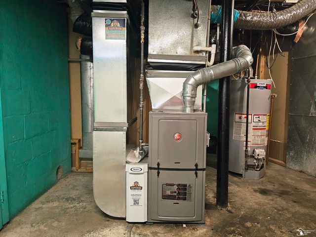 6764 Jackson Street, Taylor, MI 48180