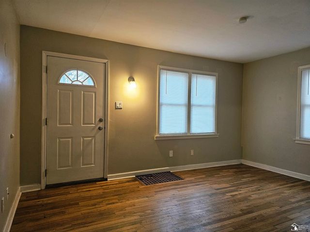 6764 Jackson Street, Taylor, MI 48180