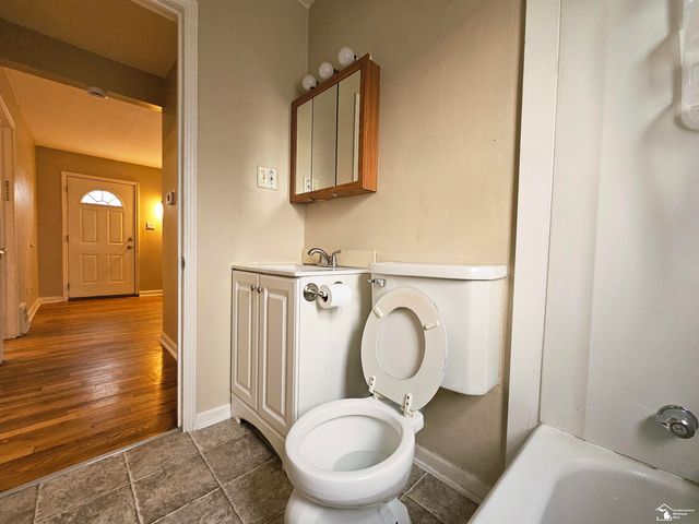 6764 Jackson Street, Taylor, MI 48180