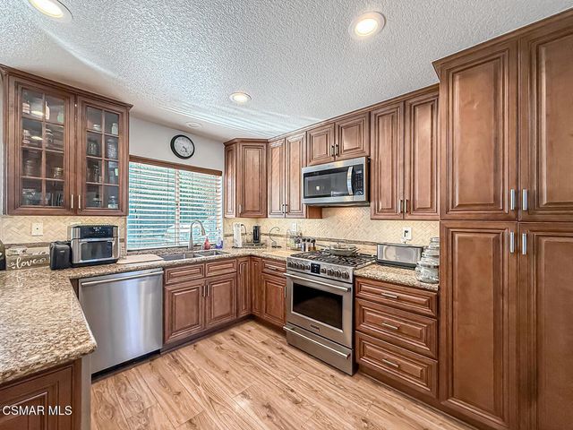 7507 Carmenita Lane, West Hills, CA 91304