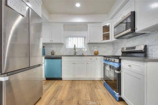 11732 Hamlin Street, North Hollywood, CA 91606